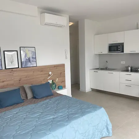 Bia's - Fronte Mare Apartman *